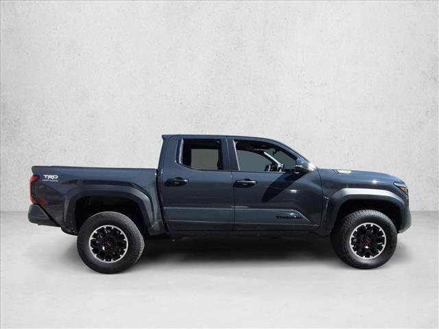 Used 2026 Toyota Tacoma TRD Off-Road w/ TRD Off Road Upgrade Package AWD/4WD image 4