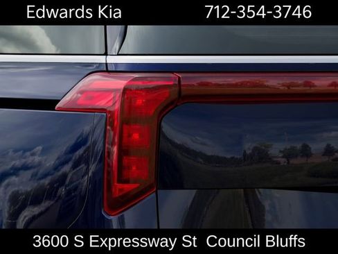 New 2026 Kia Carnival EX FWD image 13