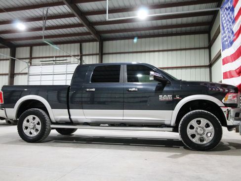 Used 2016 RAM 2500 Laramie image 14