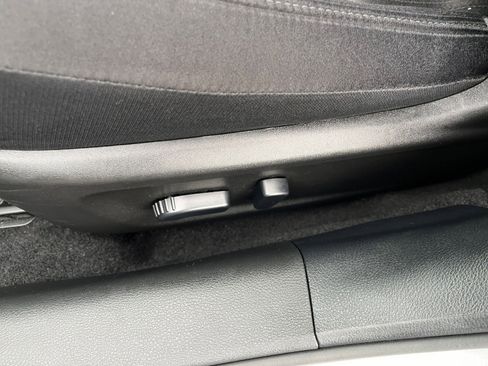 Used 2024 Nissan Altima 2.5 SV image 23