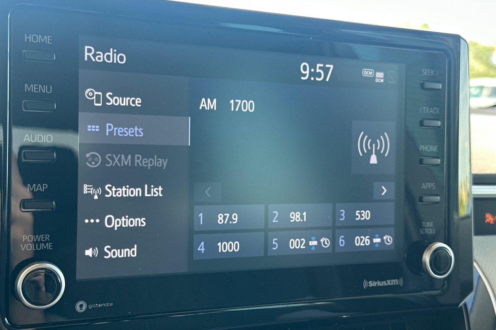 Used 2022 Toyota Corolla LE FWD image 20