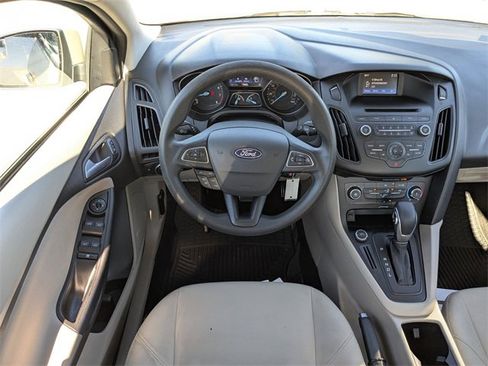 Used 2017 Ford Focus SE image 14