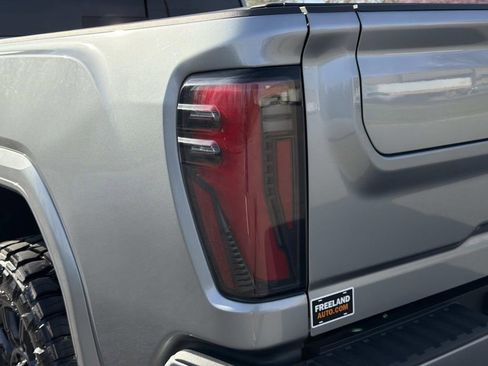 Used 2024 GMC Sierra 2500 AT4 w/ Technology Package image 13