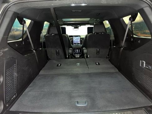 Used 2025 GMC Yukon XL AT4 Ultimate image 67