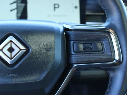 Used 2024 Rivian R1S Adventure AWD/4WD image 24