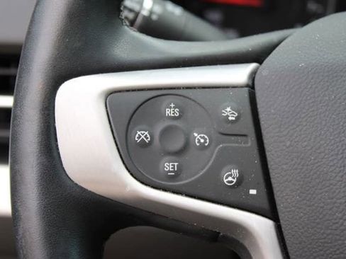 Used 2023 GMC Terrain SLT w/ Tech Package image 12