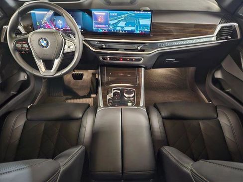 Used 2026 BMW X5 xDrive50e w/ Premium Package image 19