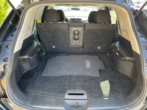 Used 2017 Nissan Rogue SV AWD/4WD image 47