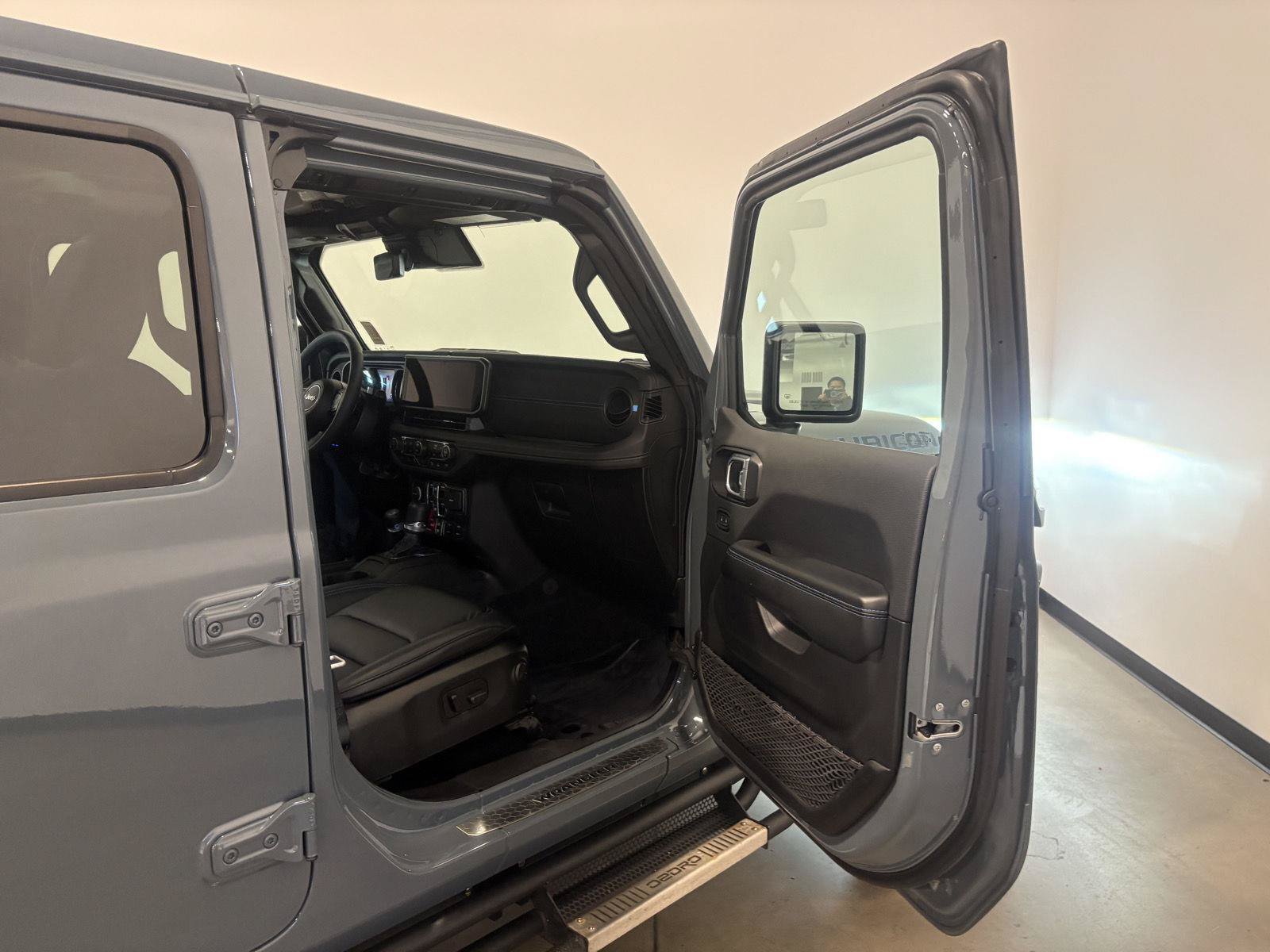 Used 2024 Jeep Wrangler Unlimited Rubicon 4xe AWD/4WD image 50
