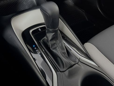 Certified 2023 Toyota Corolla LE image 17