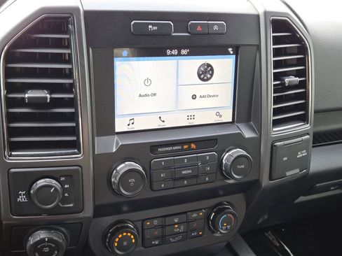 Used 2019 Ford F150 XLT w/ Equipment Group 302A Luxury AWD/4WD image 23