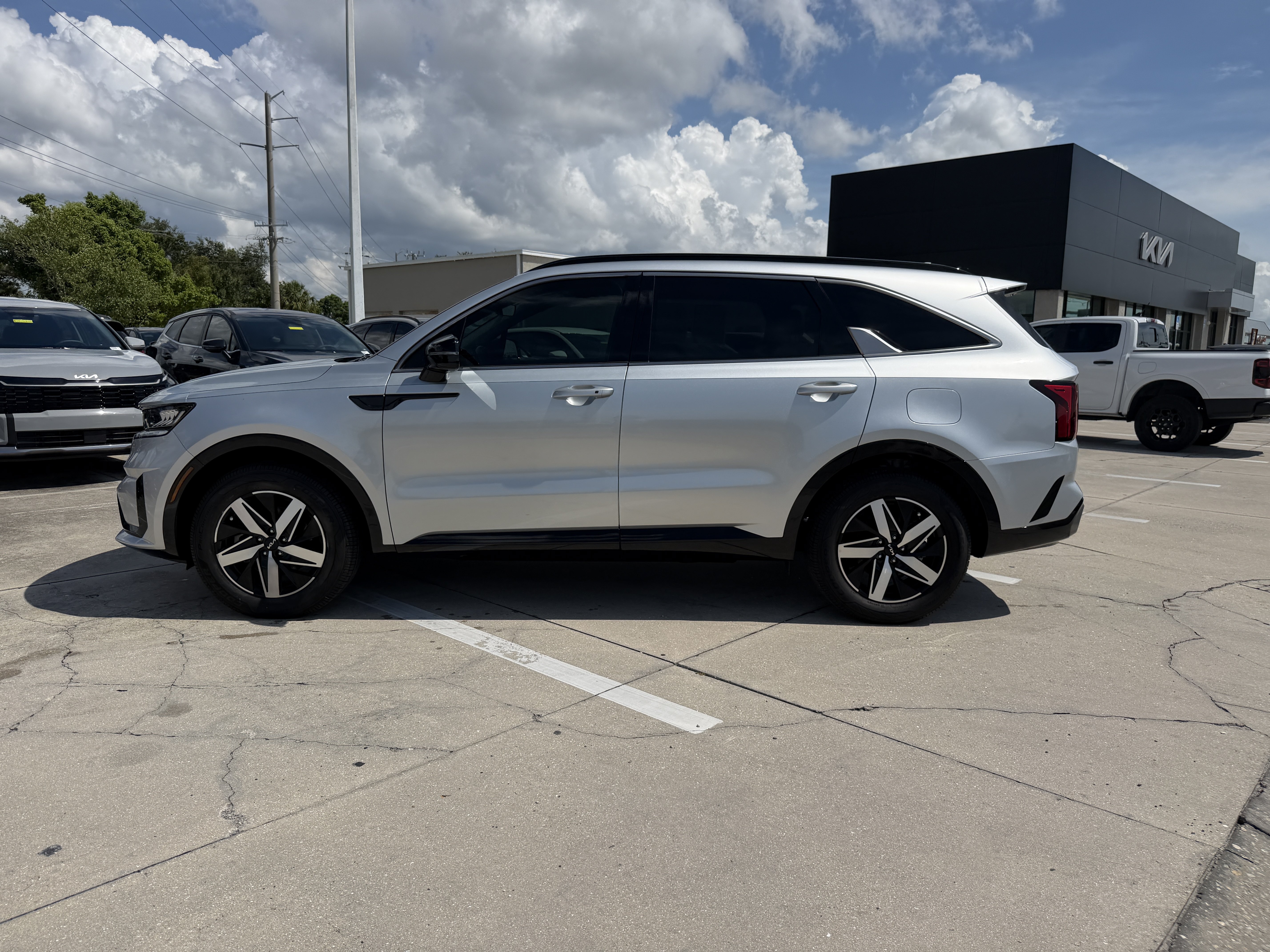Used 2022 Kia Sorento EX FWD image 7