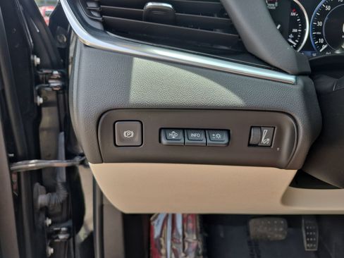 Used 2022 Buick Enclave Avenir w/ Avenir Technology Package AWD/4WD image 19