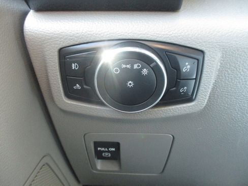 Used 2016 Ford F150 XL w/ Equipment Group 101A Mid image 14