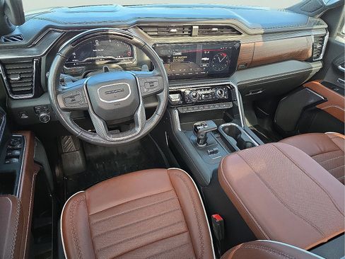 Used 2024 GMC Sierra 1500 Denali Ultimate image 11