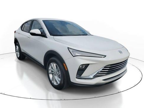 New 2026 Buick Envista Preferred image 2