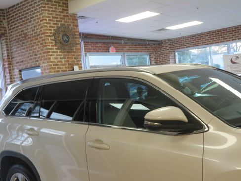 Used 2014 Toyota Highlander Limited image 66