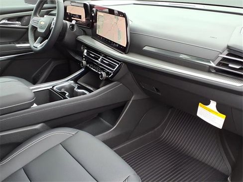 New 2026 Chevrolet Traverse LT w/ Sun and Wheel Package image 22