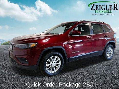 Used 2019 Jeep Cherokee Latitude AWD/4WD image 2