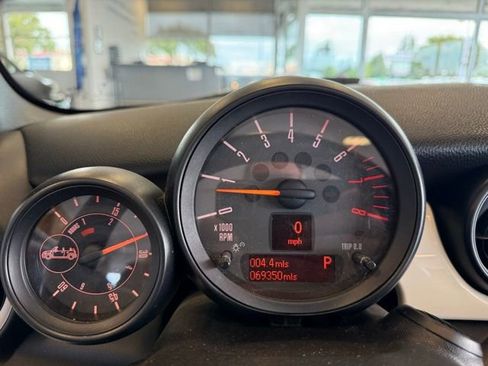 Used 2015 MINI Cooper S image 19