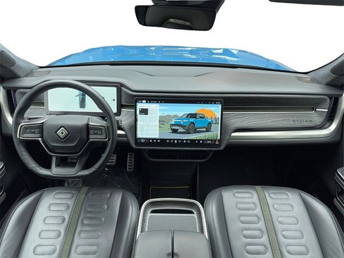 Used 2022 Rivian R1T Adventure image 18