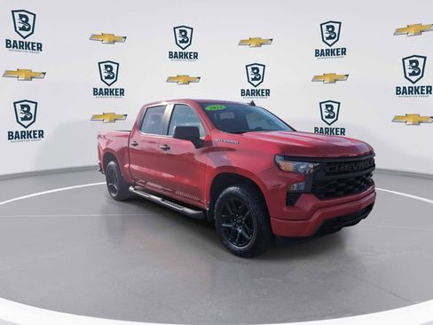 Used 2024 Chevrolet Silverado 1500 Custom AWD/4WD image 2