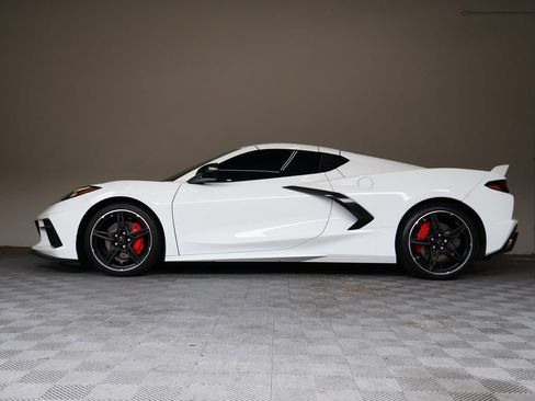 Used 2021 Chevrolet Corvette Stingray Preferred Cpe w/ Battery Protection Package RWD image 8