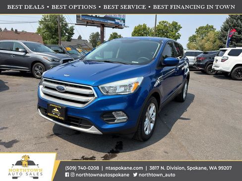 Used 2017 Ford Escape SE AWD/4WD image 1