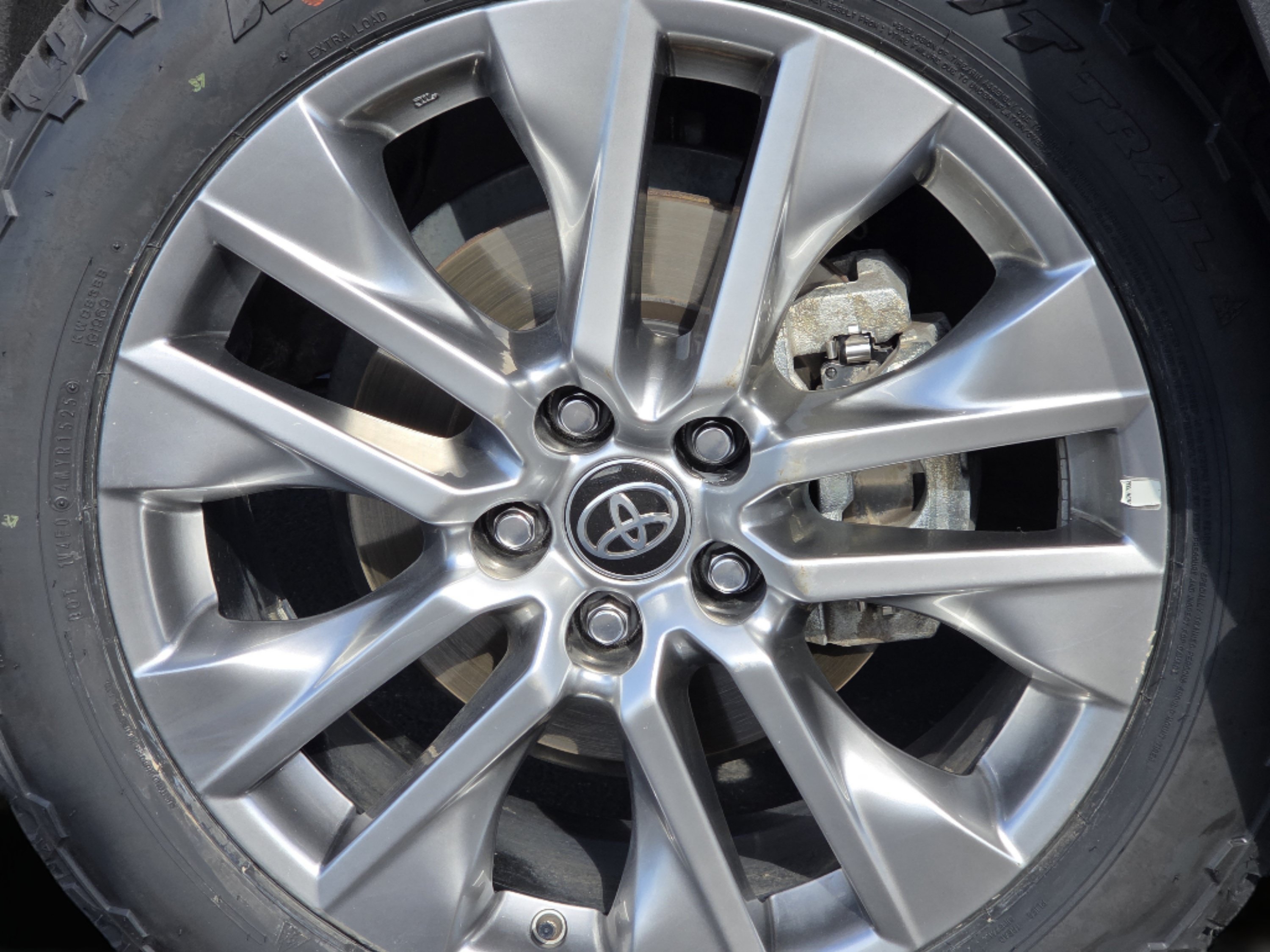 Used 2024 Toyota RAV4 XLE Premium w/ Weather Package AWD/4WD image 18