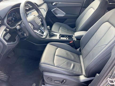 Certified 2023 Audi Q3 2.0T Premium image 5