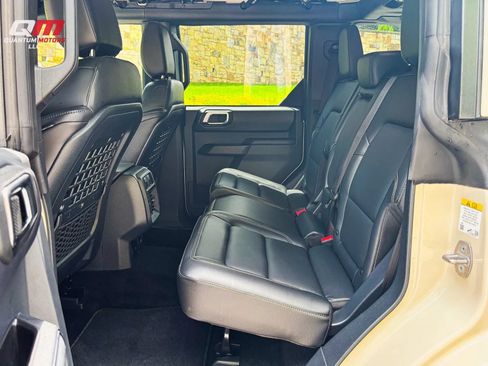 Used 2025 Ford Bronco Badlands AWD/4WD image 22
