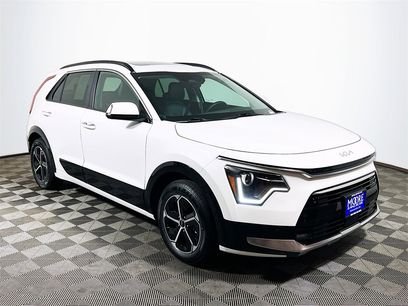 Used 2024 Kia Niro SX