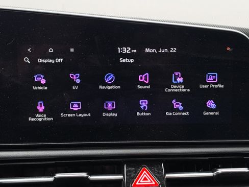 Used 2024 Kia Niro Wave w/ Wave Preserve Package FWD image 41