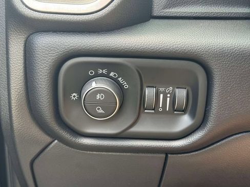Used 2022 RAM 2500 Laramie AWD/4WD image 25