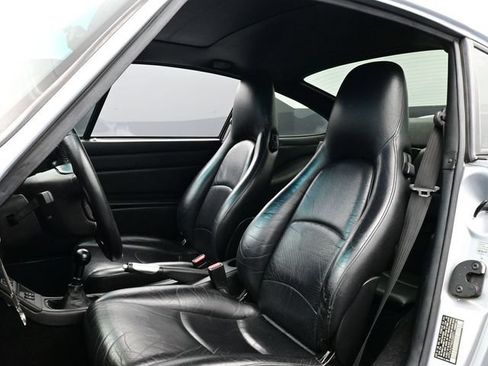 Used 1995 Porsche 911 Carrera RWD image 5