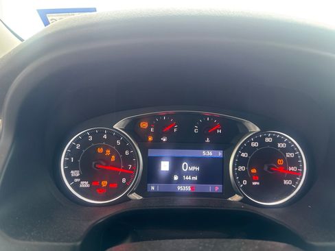 Used 2020 GMC Acadia SLT FWD image 7