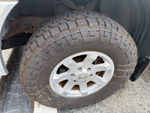 Used 2007 Nissan Titan SE AWD/4WD image 14