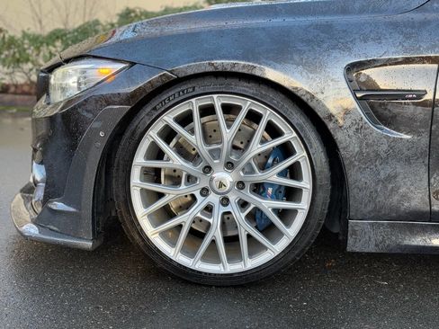Used 2015 BMW M4 Coupe w/ Executive Package image 13