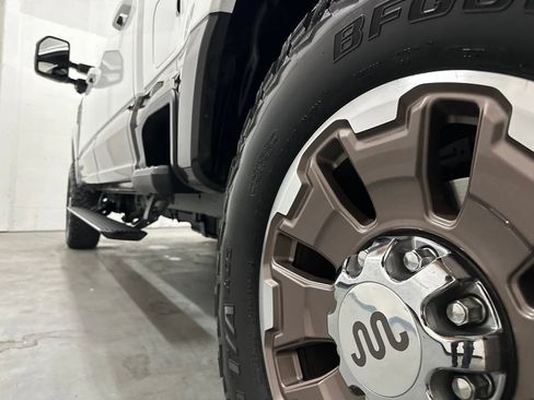 Used 2024 Ford F250 King Ranch w/ FX4 Off-Road Package AWD/4WD image 19
