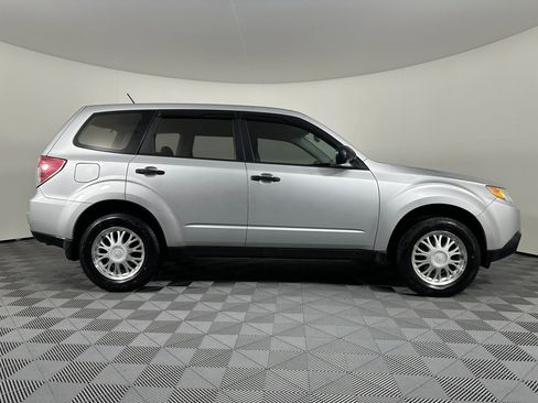 Used 2009 Subaru Forester 2.5X image 8