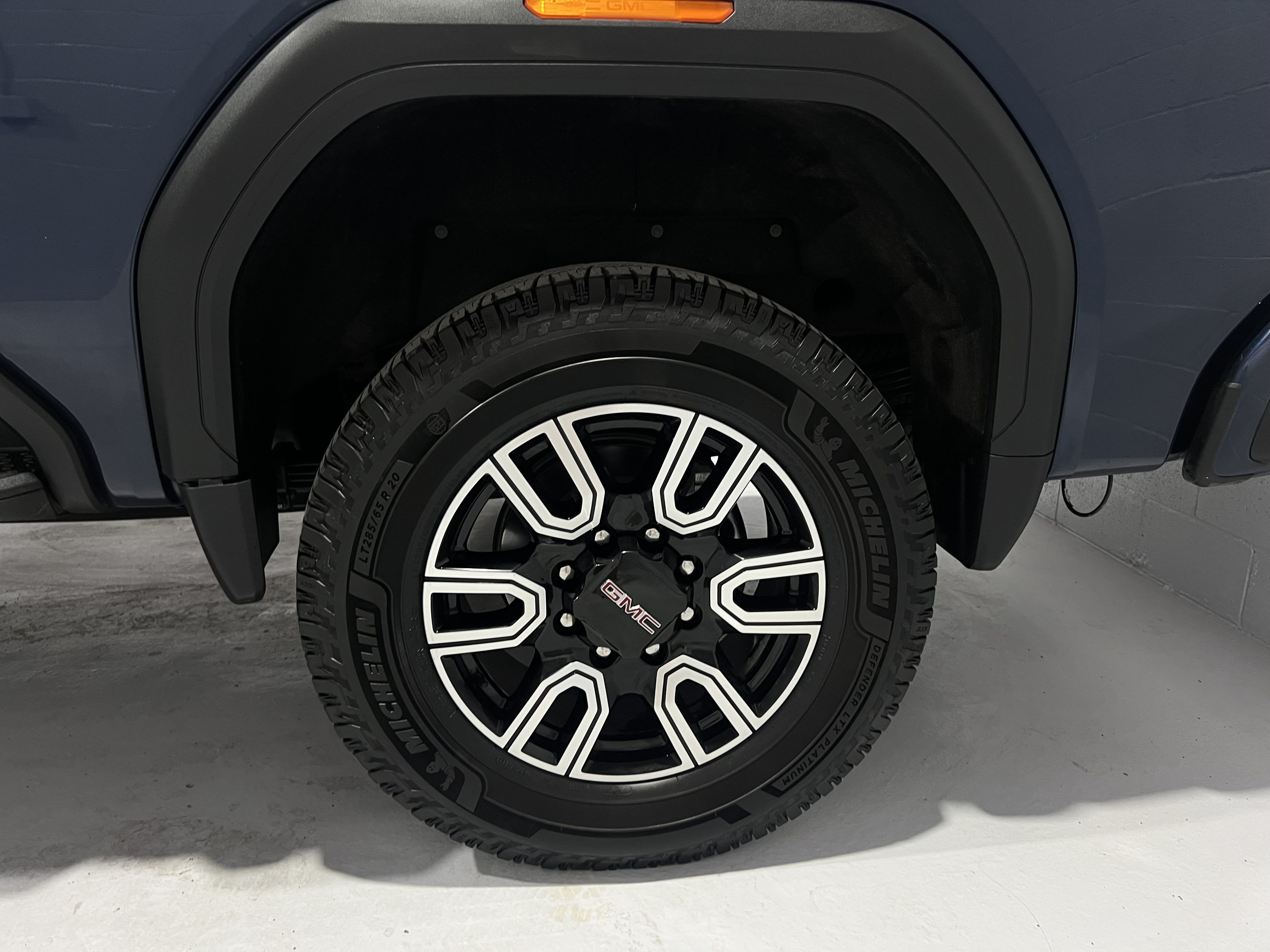 Used 2022 GMC Sierra 2500 AT4 AWD/4WD image 26