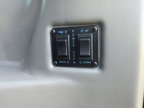Used 2022 Mercedes-Benz Sprinter 2500 image 46