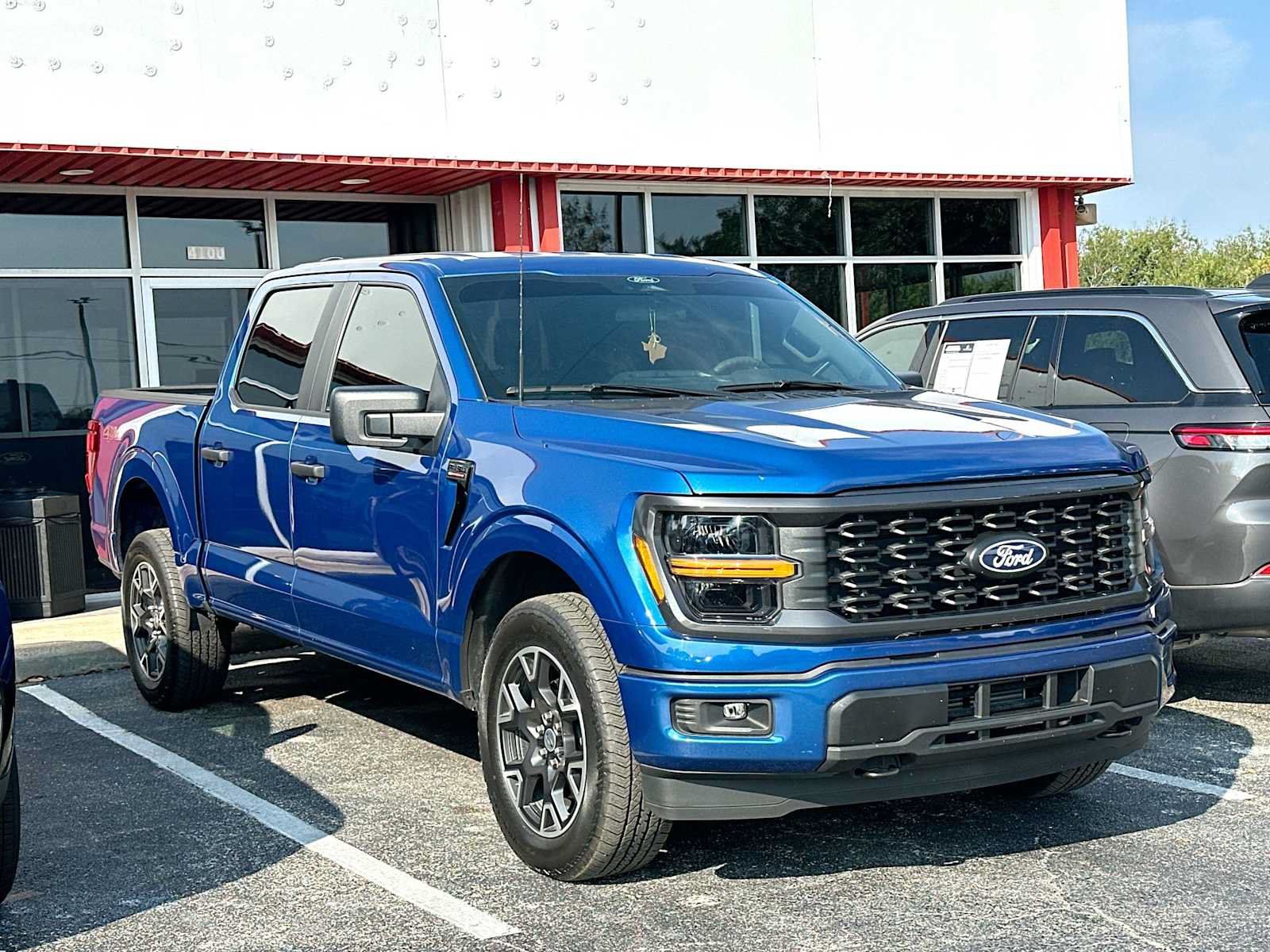 Used 2025 Ford F150 STX w/ Equipment Group 200A AWD/4WD image 5