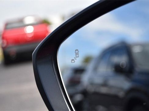 Used 2024 Honda Civic EX image 10