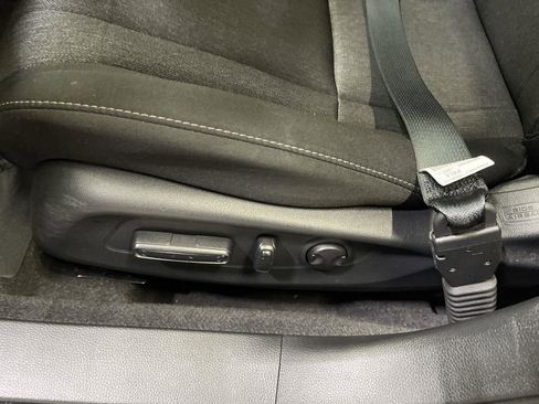 Certified 2024 Honda Accord EX image 12