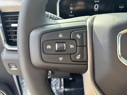 Used 2026 GMC Sierra 2500 Denali AWD/4WD image 19