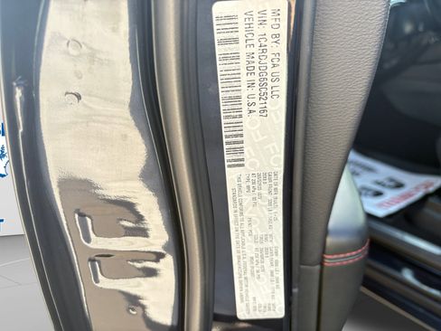 Used 2025 Dodge Durango GT AWD/4WD image 25