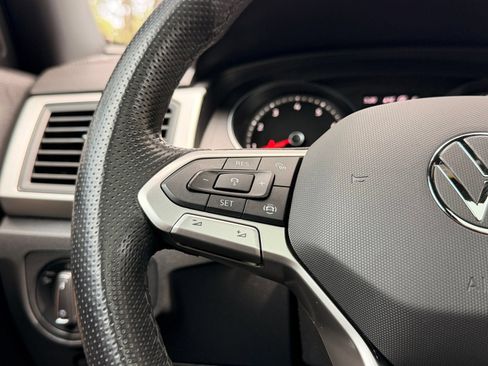 Used 2021 Volkswagen Atlas Cross Sport SE w/ Panoramic Sunroof Package FWD image 24