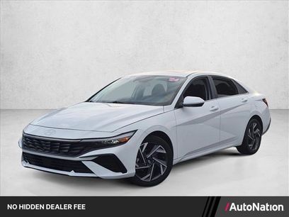 Used 2024 Hyundai Elantra SEL w/ Convenience Package