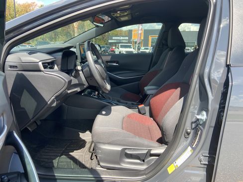 Used 2024 Toyota Corolla SE image 12